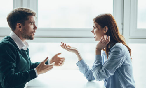 How to Stay Confident Around Critical People Thumbnail